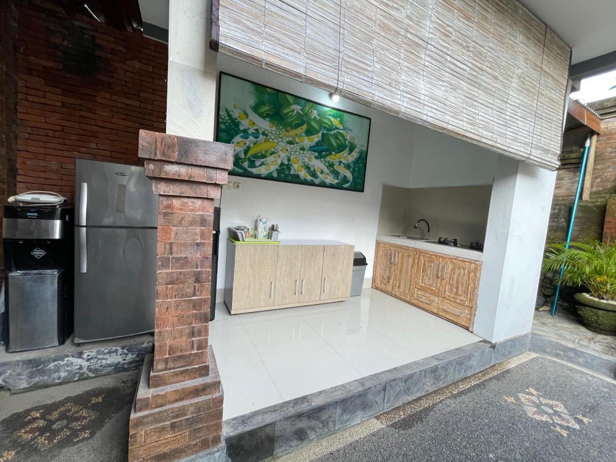 Belimbing Guest House Canggu Bagian luar foto